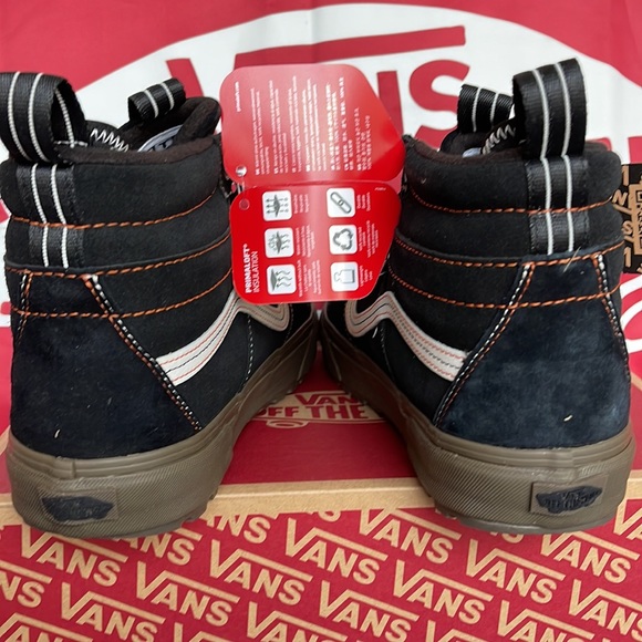 Vans Men’s Sk8-HI Mte-2
Khaki/Black
VN0A5KYCZF5 boots - sneakers - Picture 14 of 16